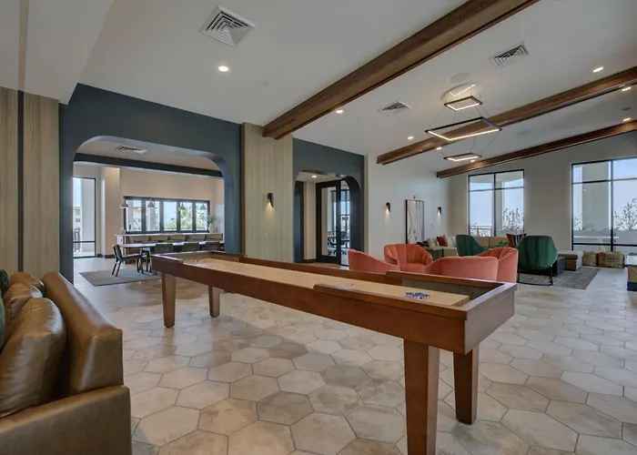 Ave Terra - Short Furnished Phoenix